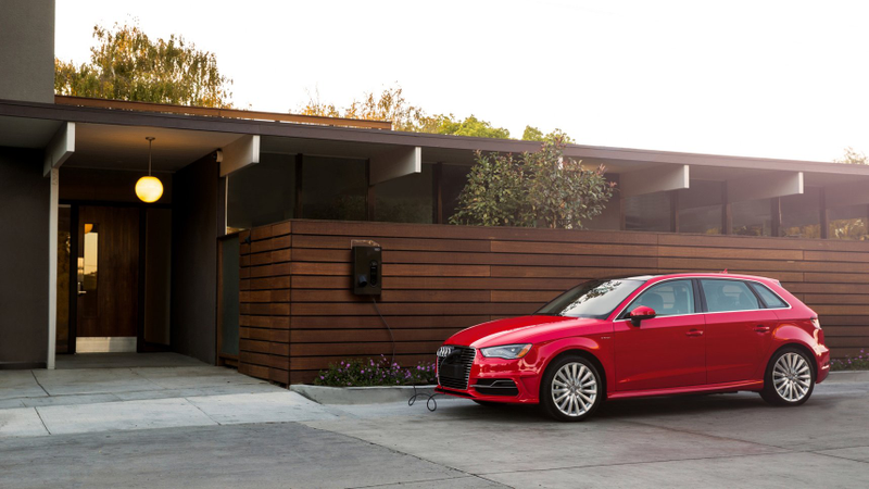 Illustration for article titled The 2016 Audi A3 Sportback E-Tron Is A Fun Hybrid Oddball, But Who's Going To Buy One?